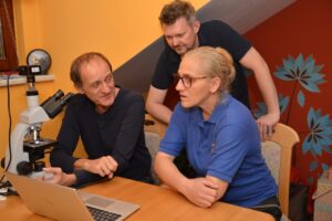 Auswertung der Dunkelfeldmikroskopie für Pferde am Hof